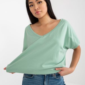 Wholesale Pistachio classic basic t-shirt with Emory V-neck