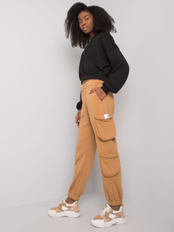 Wholesale Camel women's sweatpants with pockets Mila RUE PARIS