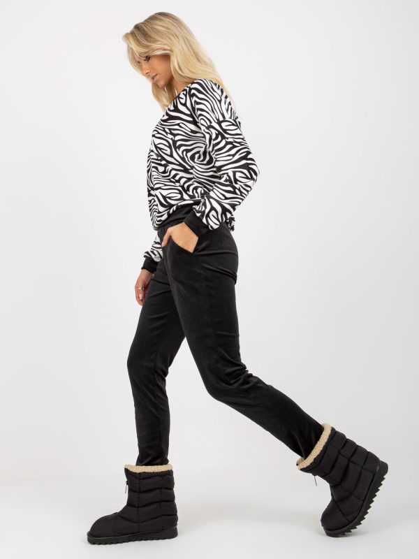 Wholesale White and black velor set with animal print sweatshirt RUE PARIS