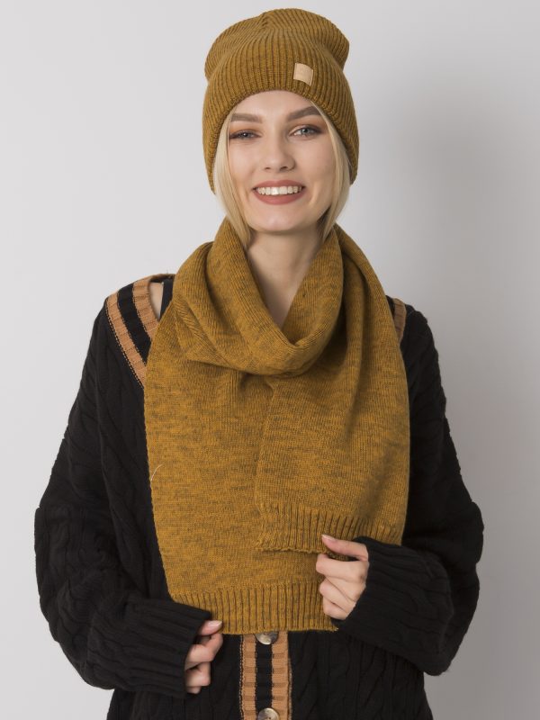 Wholesale Mustard knitted set for winter RUE PARIS