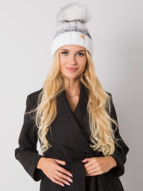 Wholesale White winter hat with tassel Ally RUE PARIS