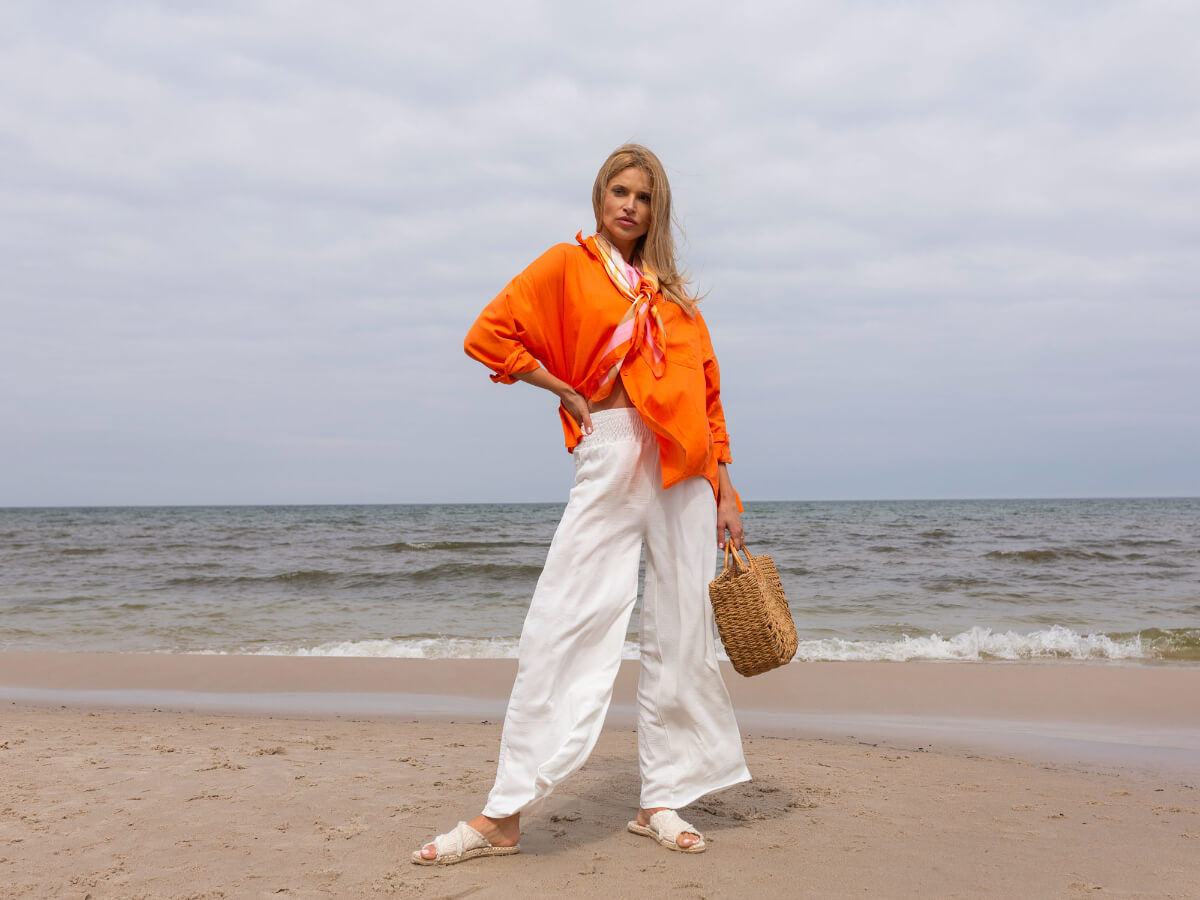 Wide pants in summer looks – the best proposals